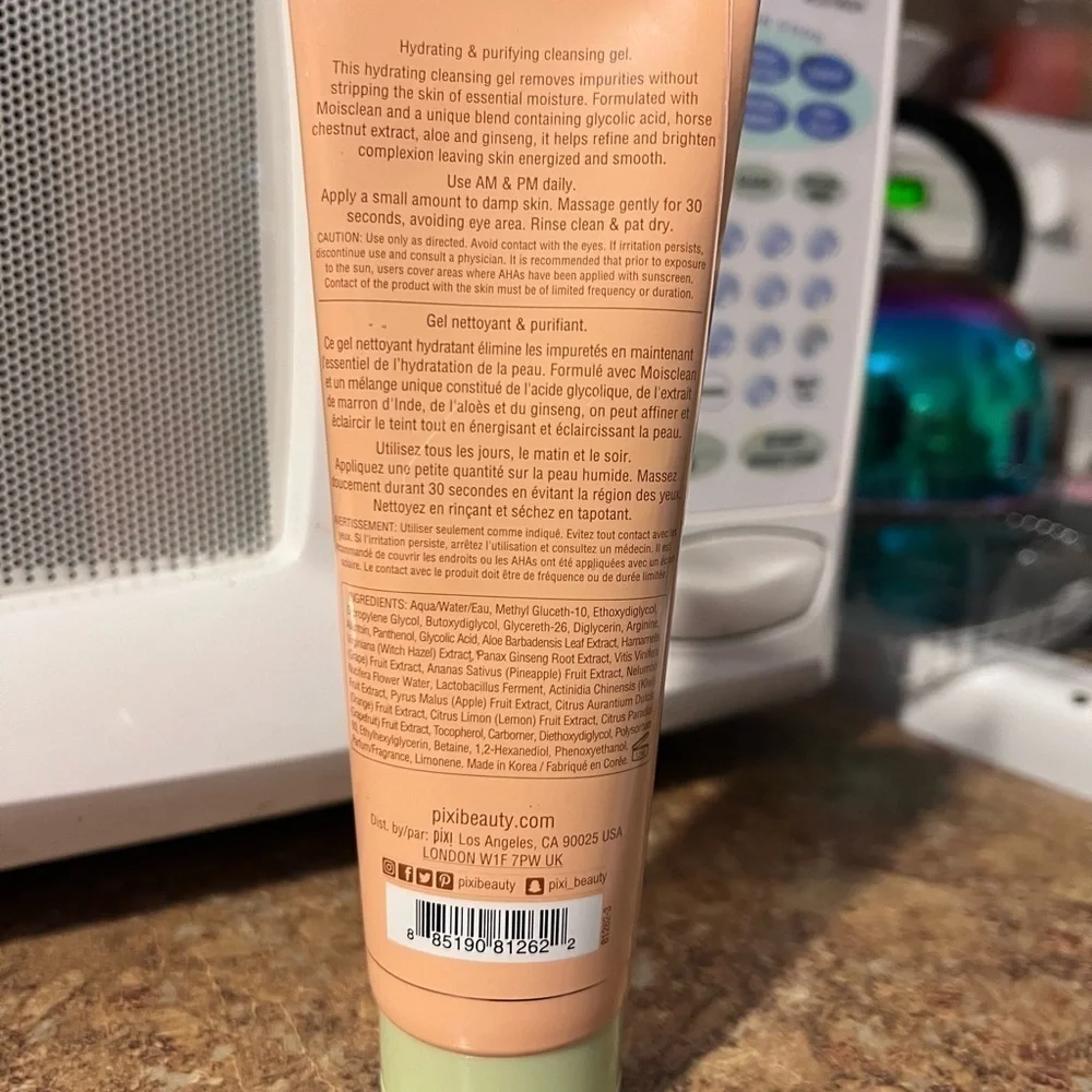 GLOW TONIC CLEANSING GEL NWT
